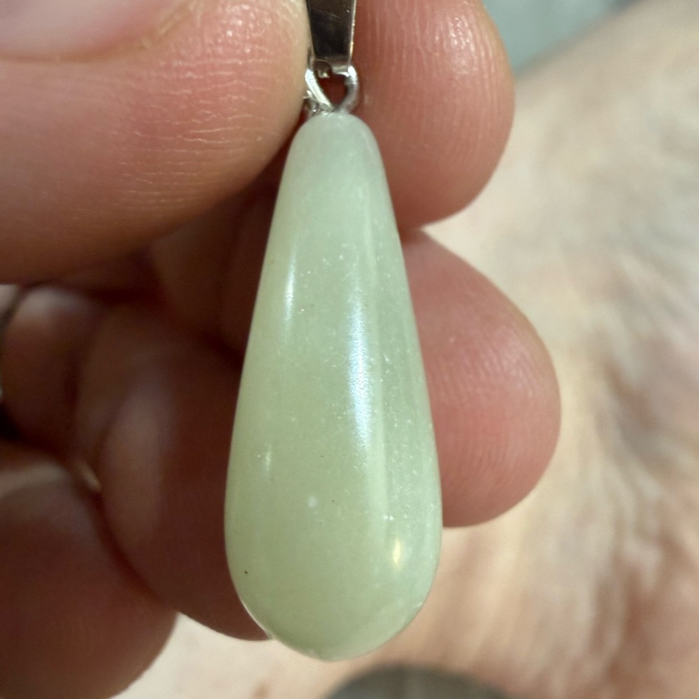 Elegant Green Teardrop genuine stone Pendant